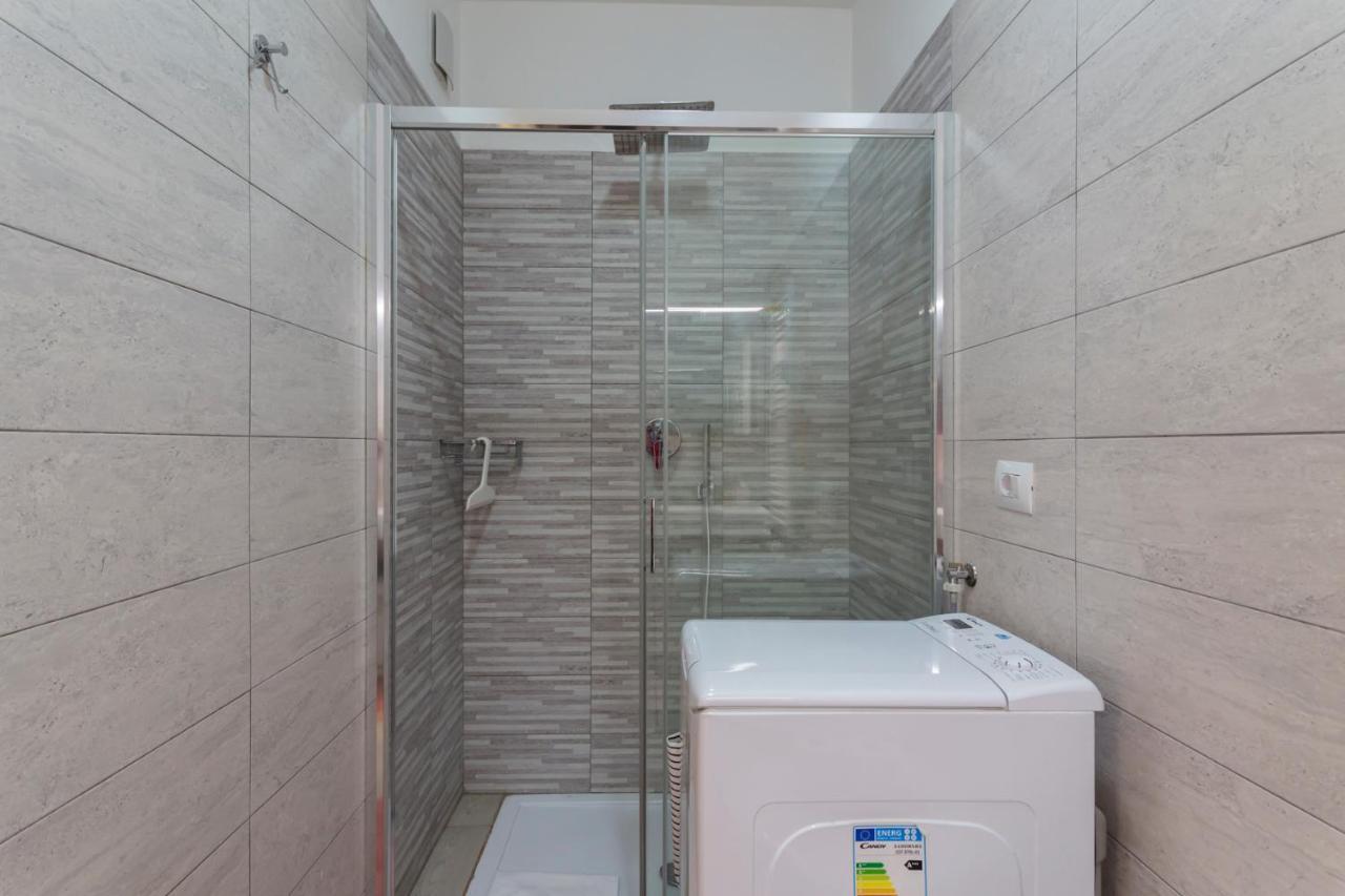 Comodo Appartamento Vicino A Stazione Centrale - Brianza Master Guest Mailand Exterior foto